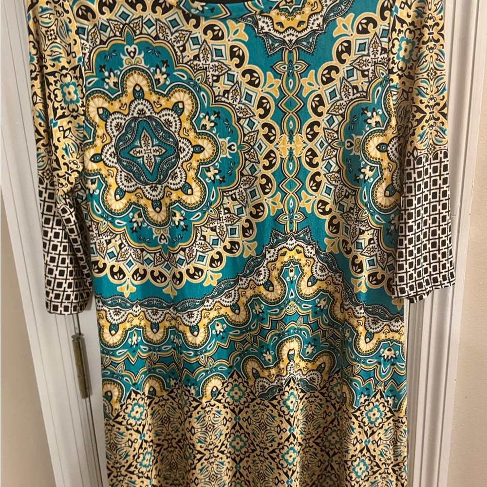 Elegant Teal and Gold Patterned Dress